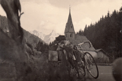 141-Chiesetta-Alpina-Ciclotour-Dolomiti-15-Agosto-1955