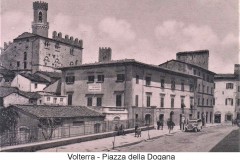 1680volterra piazza della dogana