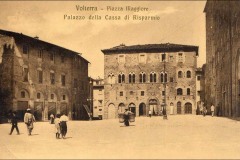 6709volterra piazza maggiore palazzo della cassa di risparmio